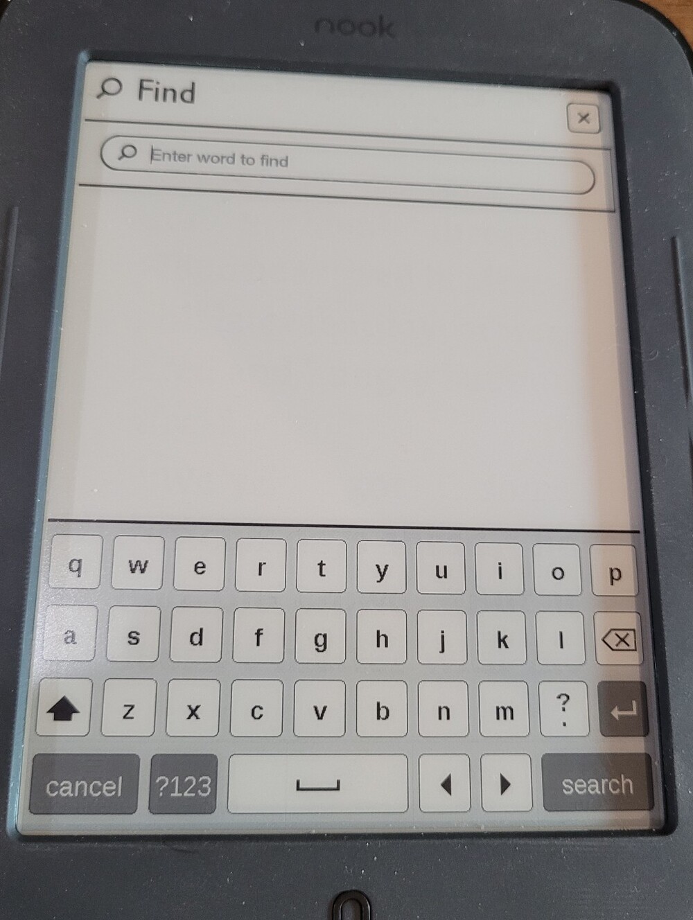 NOOK eReader And Cover. Barnes & Noble. 6 In Touch Screen. Simple Touch eReader - Picture 7 of 15